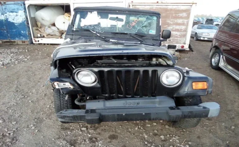 سكراب السالمي جيب في الكويتJeep spare parts خدمة توصيل 24 ساعة