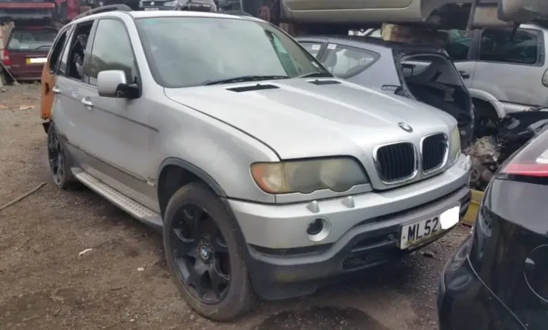 سكراب السالمي بي ام دبليو في الكويتBMW spare parts خدمة توصيل 24 ساعة