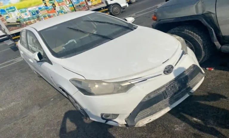 سكراب يارس سيدان في الكويت Yaris sedan spare parts خدمة توصيل 24 ساعة