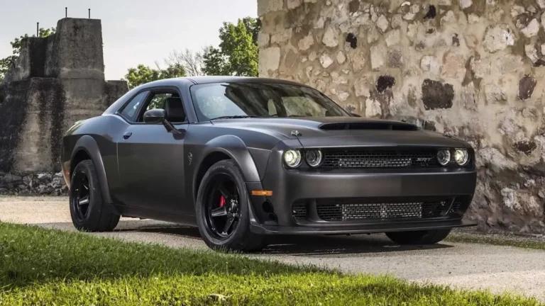 قطع غيار شالنجر في الكويت سكراب شالنجر Dodge Challenger Parts